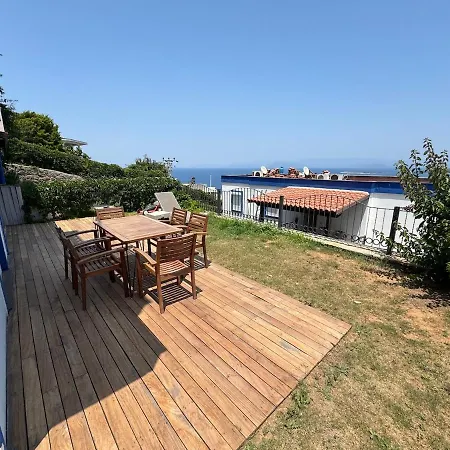 Villa Private Terrace And Garden At Gundogan
