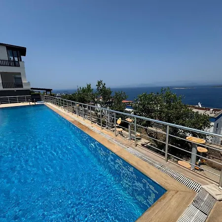 Villa Private Terrace And Garden At Gundogan *