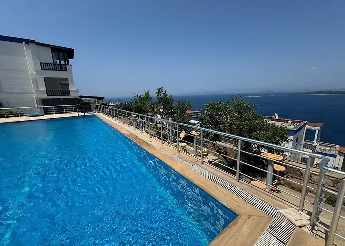 Vilă Private Terrace And Garden At Gundogan *