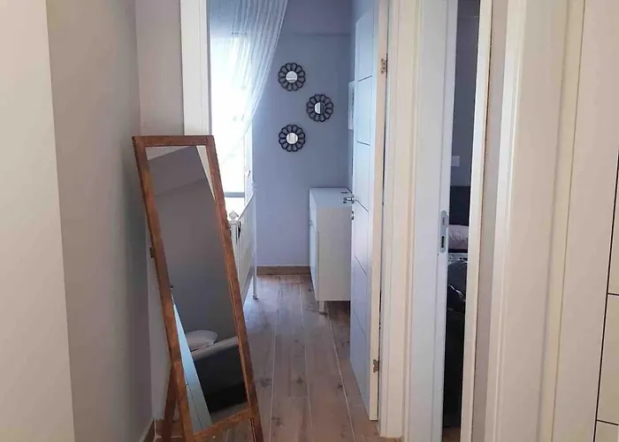 Private Terrace And Garden At Gundogan