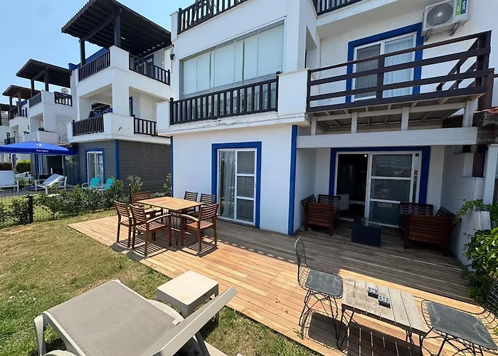 Private Terrace And Garden At Gundogan Villa