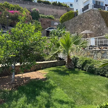 Private Terrace And Garden At Gundogan Villa