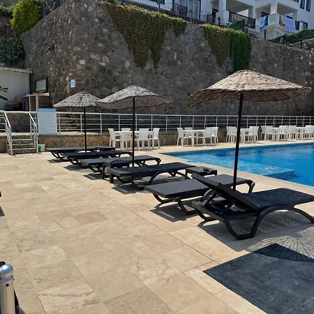 Private Terrace And Garden At Gundogan